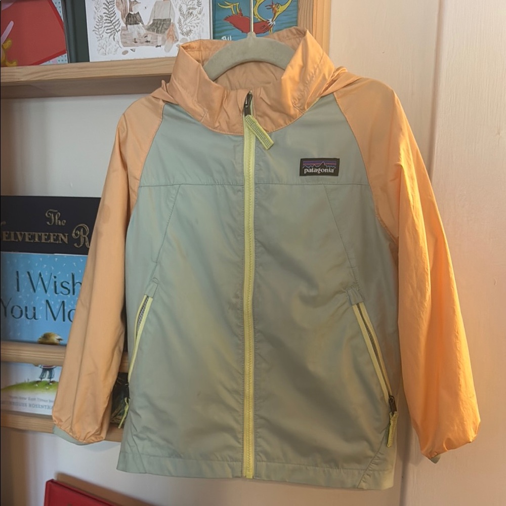 Patagonia Kids' Two-Tone Jacket - Green and peach